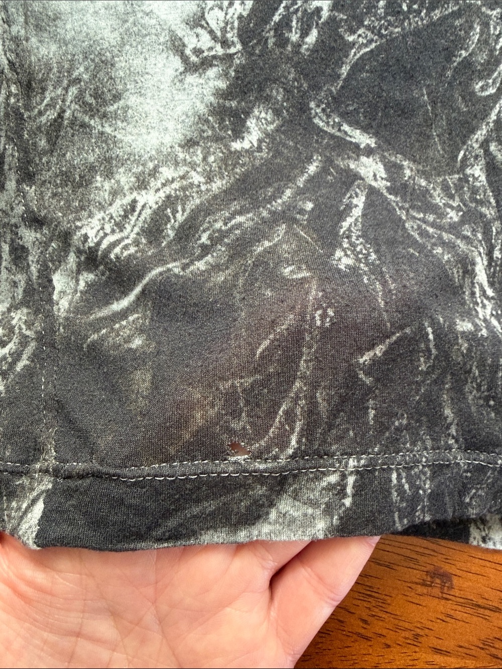 Helmut Lang Black & White Marble-Print Tank - Picture 8 of 9